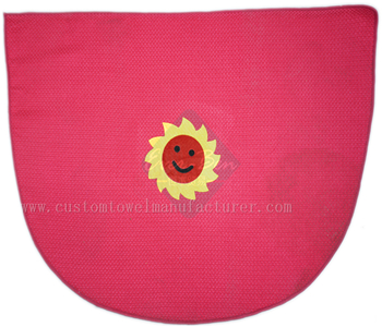 China bulk microfiber towels mat Supplier Bulk Wholesale Red Towel Mat Sheet Manufacturer Home Towels Carpets factory